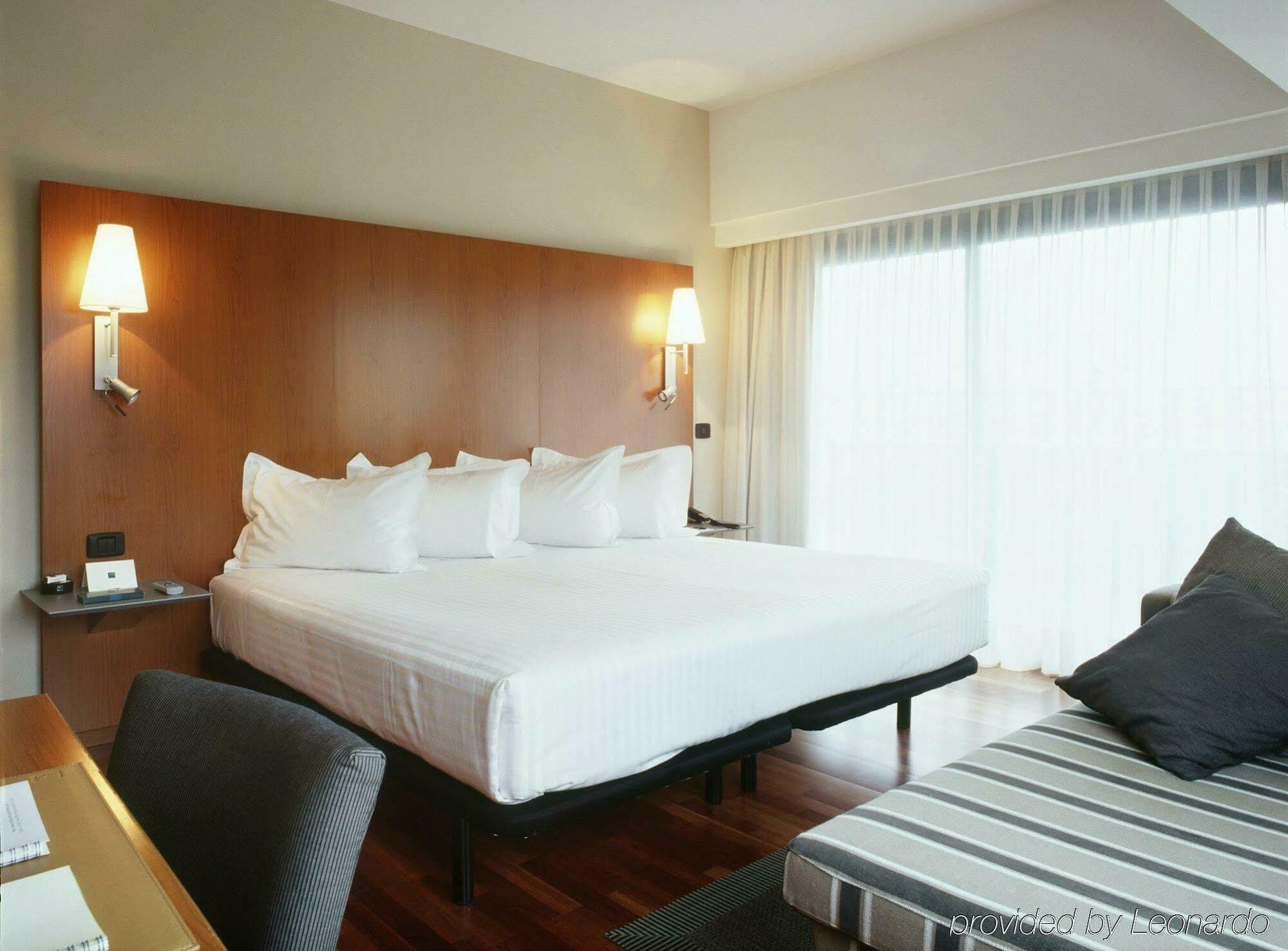 Ac Hotel A Coruna By Marriott Rum bild